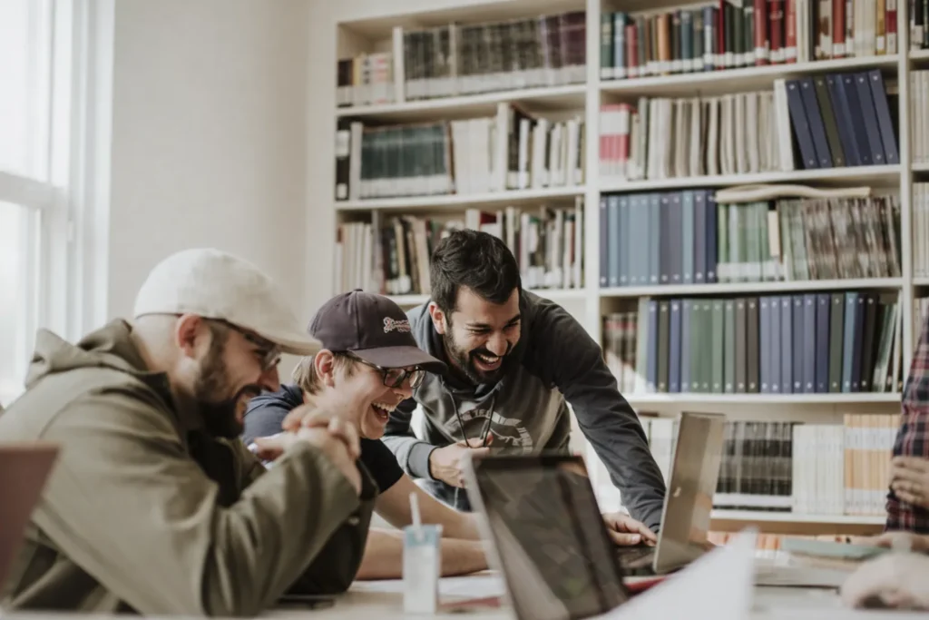 online bba in uae students studying